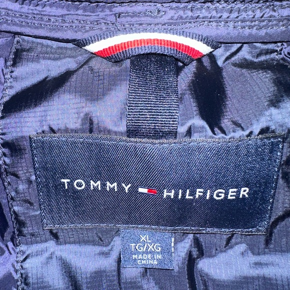 TOMMY HILFIGER VEST. SIZE X-LARGE. NAVY. EXCELLENT CONDITION. - Picture 3 of 4